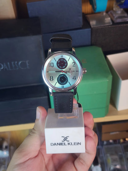 Daniel klein leather cherry eyes
