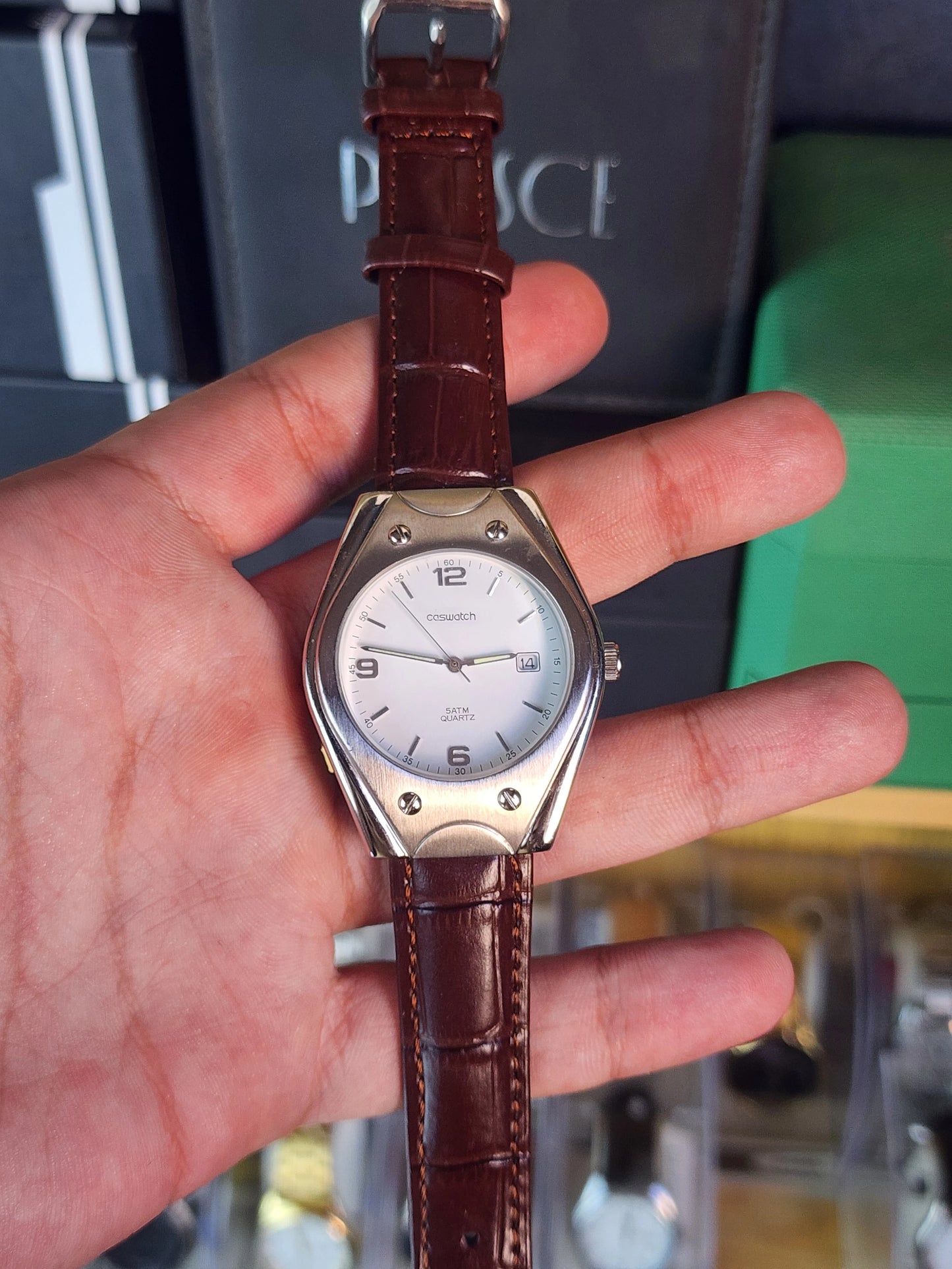 Coswatch brown leather ovale