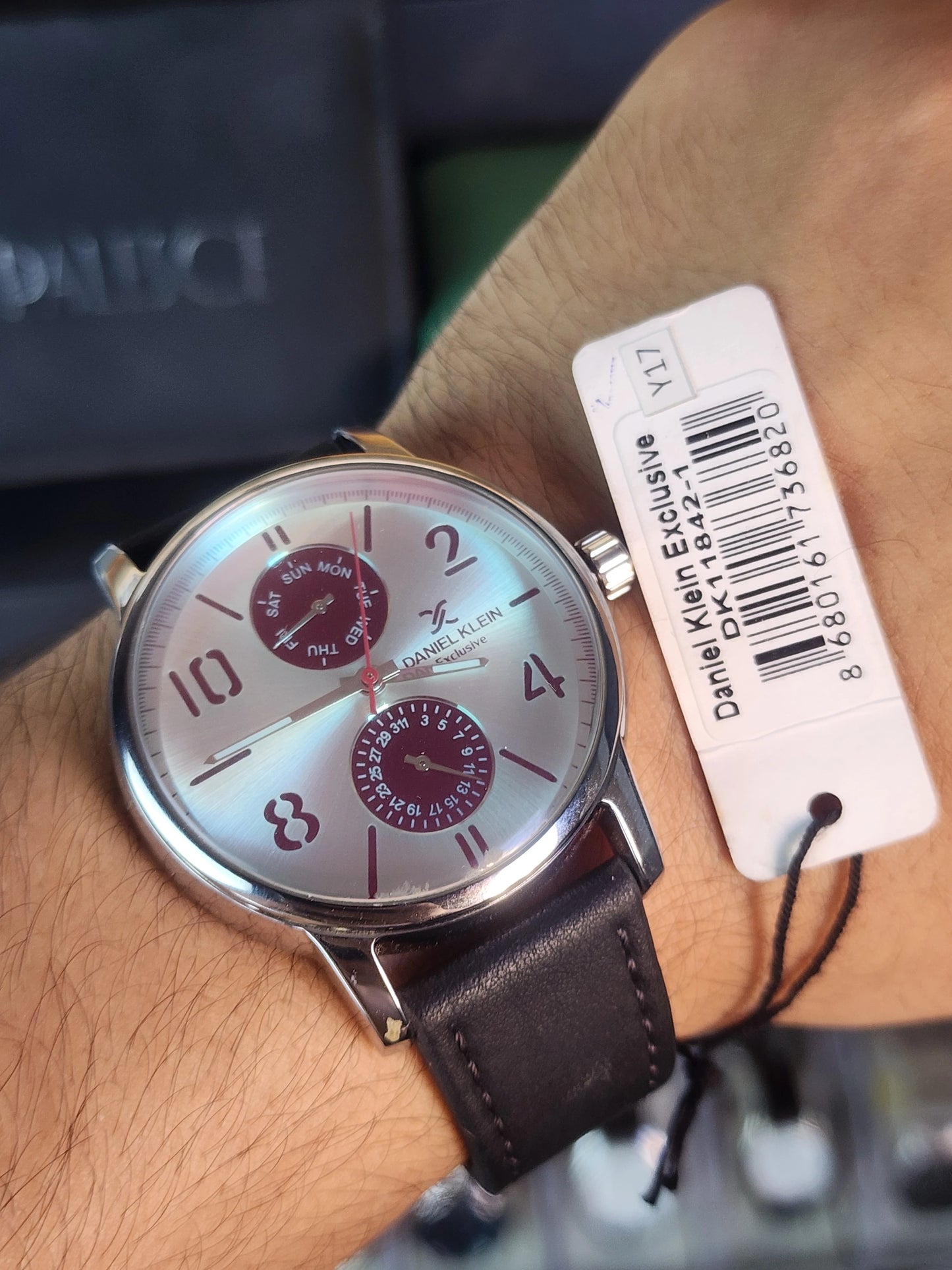 Daniel klein leather cherry eyes