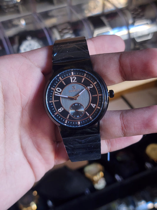 Reward full black round