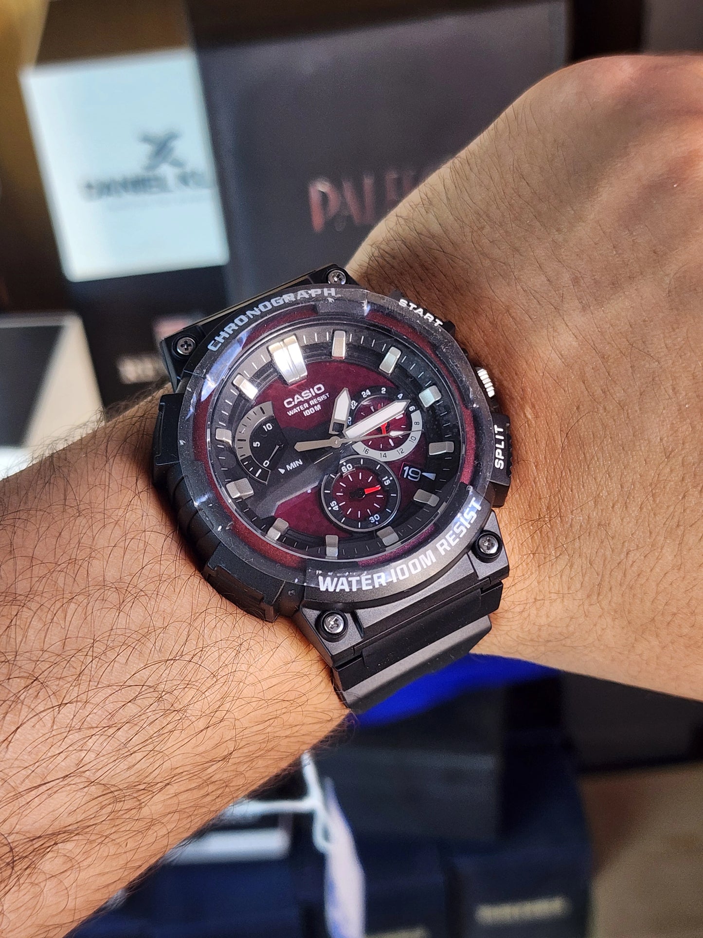 Casio mtp 200H cherry chess dial