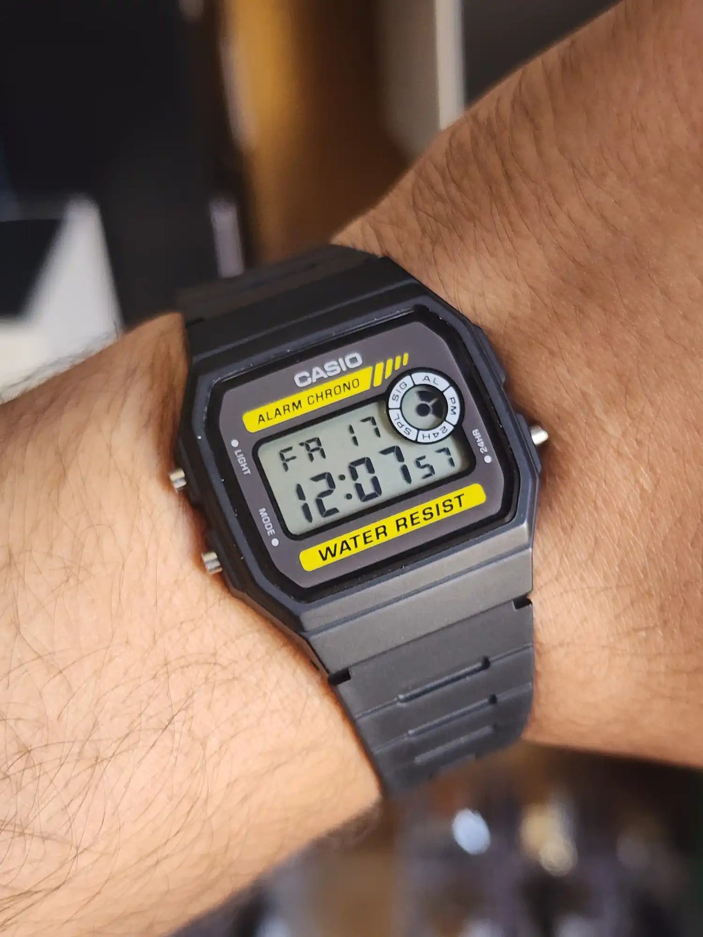 Casio F94