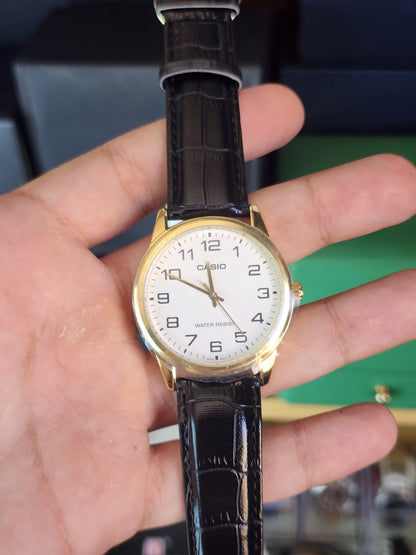 MTP V001 vintage leather gold